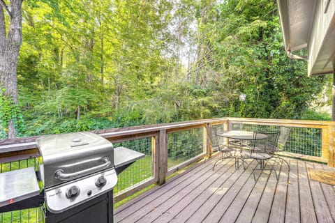 Blowing Rock Vacation Rental | 3BR | 2BA | 1,100 Sq Ft | Stairs to Enter