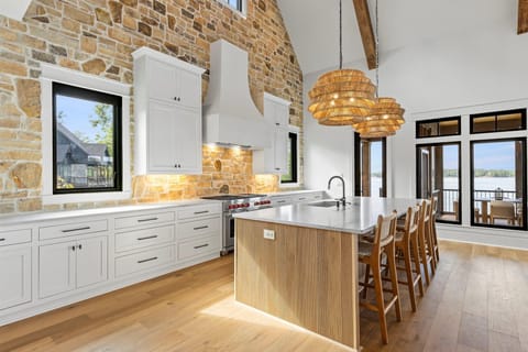 The perfect recipe for a great getaway: amazing company, good food, and this kitchen.