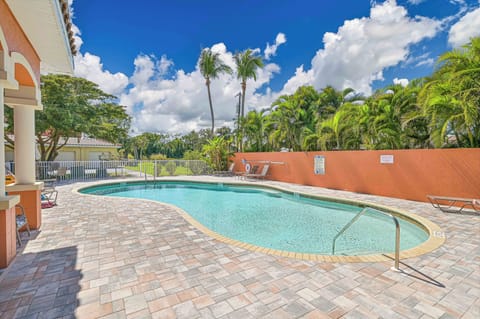 MB102 - Mandolin Bay amenities include a pool, clubhouse with entertainment room & fitness center