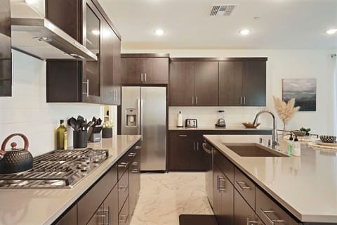 Spacious kitchen with amenities