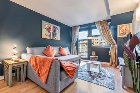 Living Room / Lounge