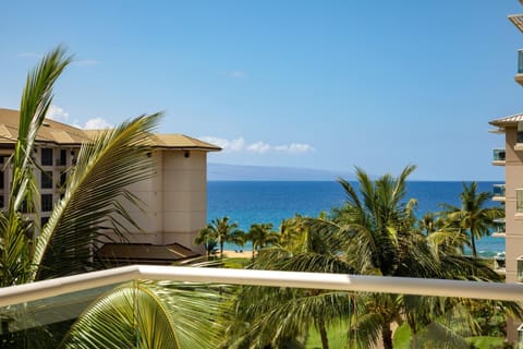 HKH-520 Enjoy ocean views from your own spacious private lanai in paradise