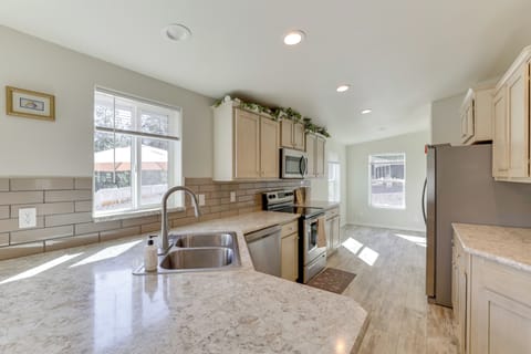 Kitchen | Cooking Basics | Drip Coffee Maker | Dishwasher