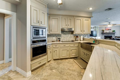 Kitchen | 1st Floor | Cooking Basics | Drip Coffee Maker | Espresso Machine