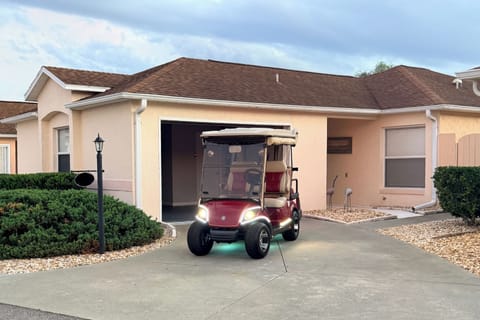 The Villages Vacation Rental | 2BR | 1BA | 2,000 Sq Ft | Step-Free Entry
