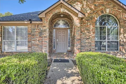 Bright and welcoming entrance.