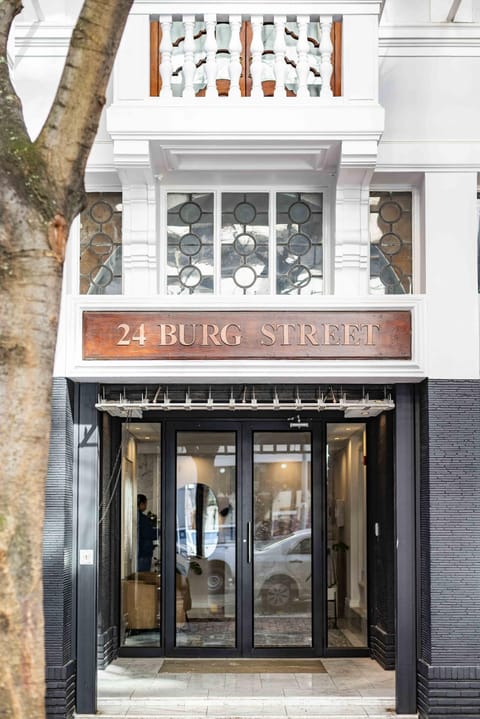 Venice House Cozy Studio in Heart of Cape Town (29241)