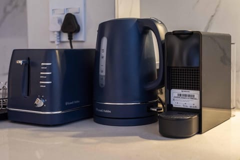 Venice House Cozy Studio in Heart of Cape Town (28788)