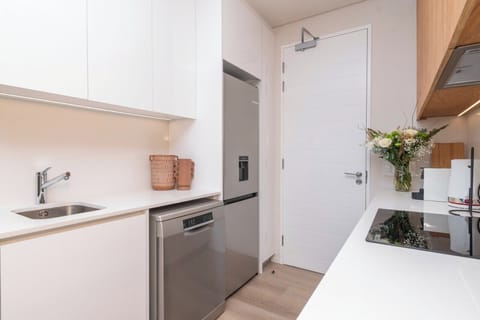 Hout Bay Beach House Ground Floor Studio with Pool (33579)