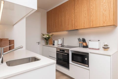 Hout Bay Beach House Ground Floor Studio with Pool (33577)