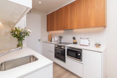 Hout Bay Modern Studio The Beach House with Pool (33743)