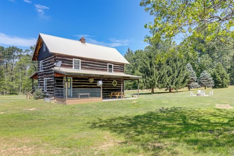 Penfield Vacation Rental | 3BR | 1BA | 1,100 Sq Ft | 4 Steps Required