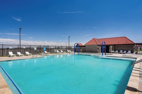 Midland Vacation Rental | 4BR | 4BA | 3,158 Sq Ft | 2 Steps for Access