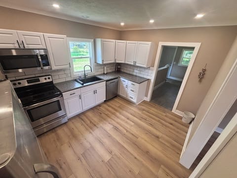 Brand new kitchen - Refrig, range, dishwasher, microwave, coffee maker, toaster