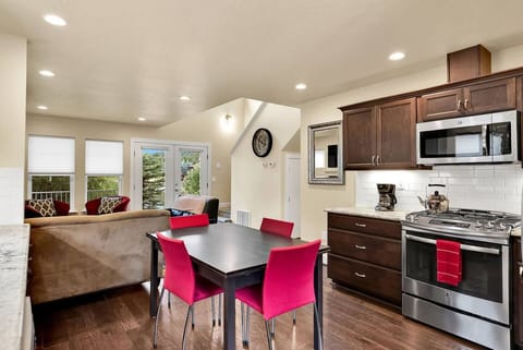 90439e70-d866-47bc-b725-2fb33d709352