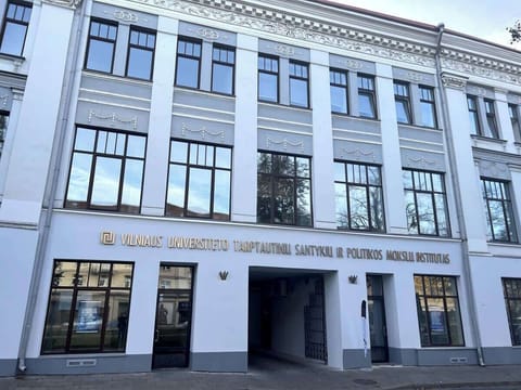 Enter the arch in this beautiful fasade.  