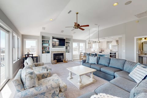 OH73: Buhler's Day Off | Top Level Living Area