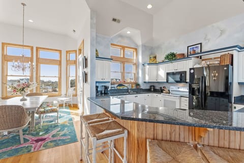 VOH02: Jewel of the Deep | Top Level Dining Area And Kitchen