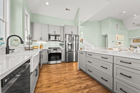 VOH30: The Princess Tide | Top Level Kitchen