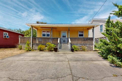 KDN0783: Horizon's Edge | Front Exterior