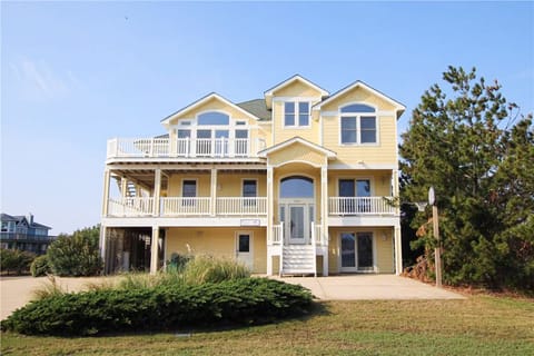 WH240: Seas the Day | Front Exterior