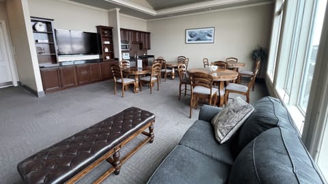 Enjoy the spacious lounge at The Gateway Village — a stylish common area for meetings or relaxation.