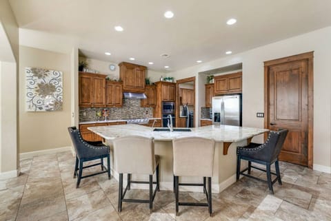 Fully equipped kitchen with modern appliances, perfect for preparing your favorite meals