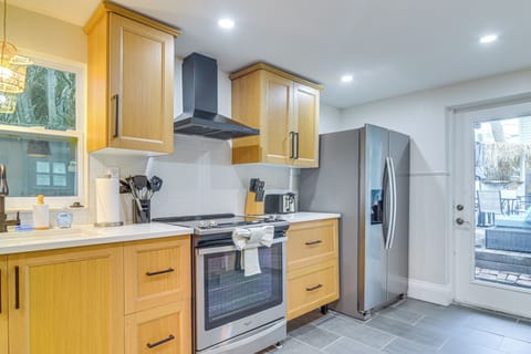 Kitchen | Cooking Basics | Complimentary Spices | 1st Floor