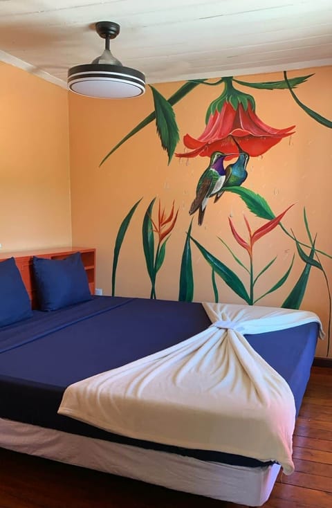 Hummingbird room - paint (2)