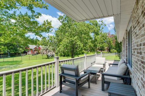 Biloxi Vacation Rental | 5BR | 2.5BA | 2,644 Sq Ft | Stairs to Enter