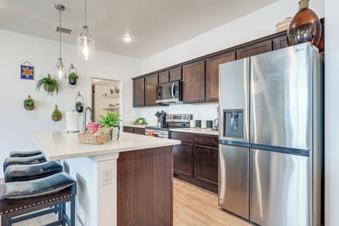 Kitchen | Keurig Coffee Maker | Dishwasher | Cooking Basics