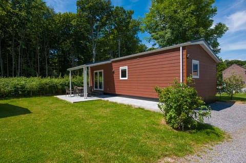 Exterior of Camping Natuurlijk Limburg – Weiland 4