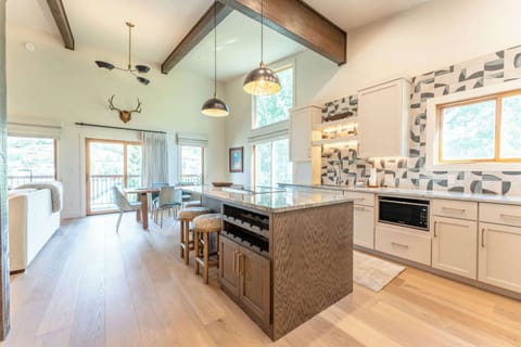 Fully equipped kitchen