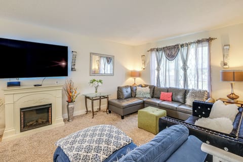Fort Washington Vacation Rental | 5BR | 2.5BA | 1,003 Sq Ft | Stairs Required