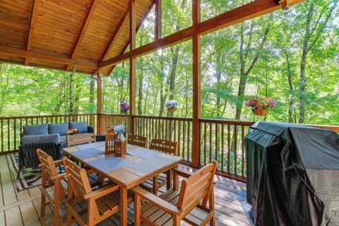 Zionville Vacation Rental | 3BR | 3BA | 2,500 Sq Ft | 1 Step to Enter
