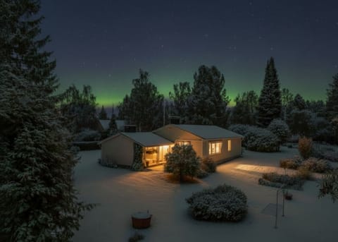 This charming 3-bedroom home located right on the edge of the beautiful Kemijoki River, just 3 km from the center of Rovaniemi.