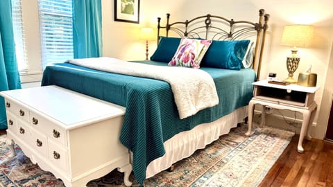 The main bedroom is beautiful with it’s comfy queen bed