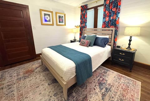 Comfy queen size bed 