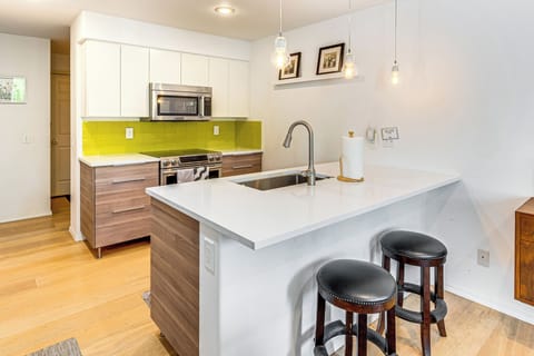 Kitchen | Cooking Basics | Keurig | 1st Floor