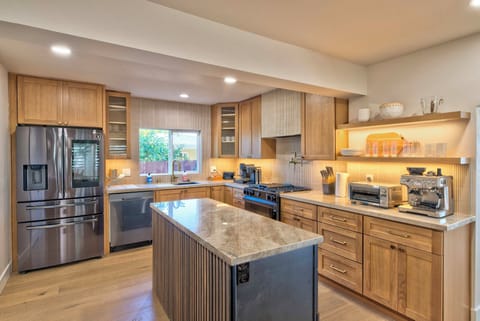 Kitchen | 1st Floor | Espresso Machine | Keurig Coffee Maker | Cooking Basics