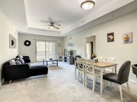 Dining / Living