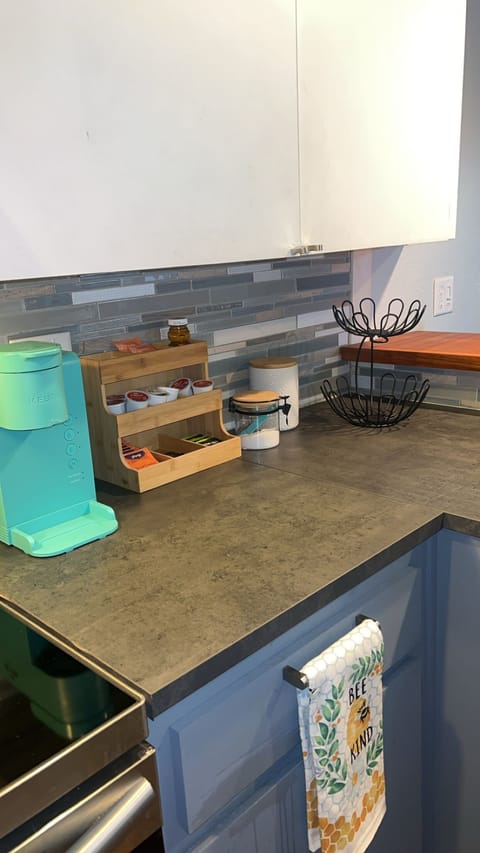 Coffe station, both drip and Keriug available