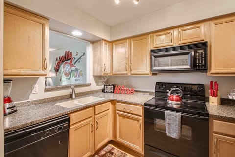 Large fully stocked kitchen 