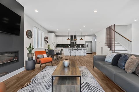 Spacious open floor plan for entertaining in East Nashville home