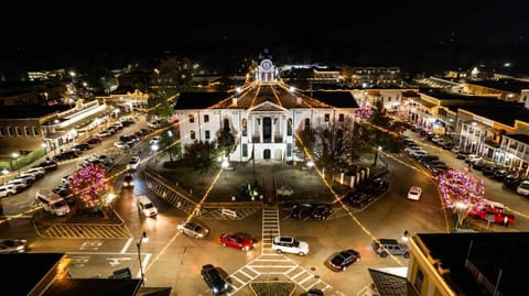 Oxford Downtown Square 