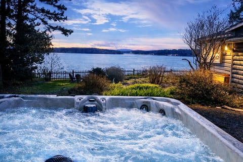 Brand new hot tub with panoramic Puget Sound views.