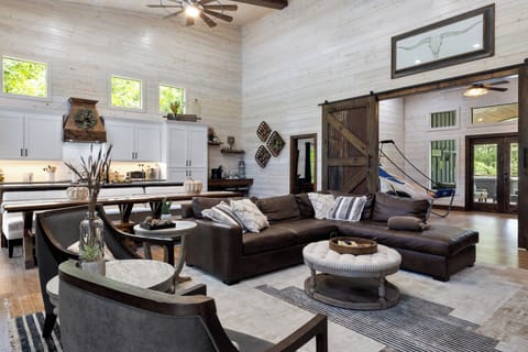 Room to roam and relax! Our spacious living area is the perfect spot for cozy gatherings and making memories. We've got everything you need for a fantastic getaway. Who's ready to claim this comfy corner?