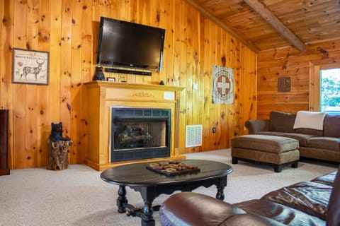 This cozy cabin