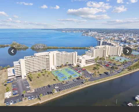 Gulf island Beach and Tennis