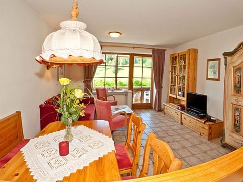 Charming vacation apartment with balcony and far-reaching views SH 7/8 - Ferienapartments Apartment in Immenstadt